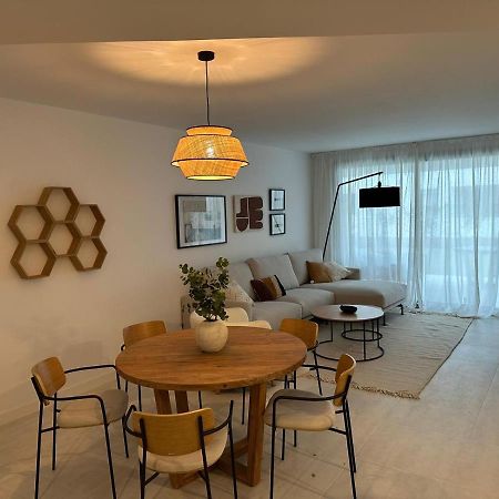 Vanian Gardens Apartment -Stella เอสเตโปนา ภายนอก รูปภาพ