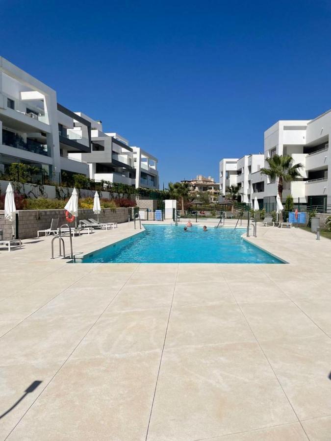 Vanian Gardens Apartment -Stella เอสเตโปนา ภายนอก รูปภาพ
